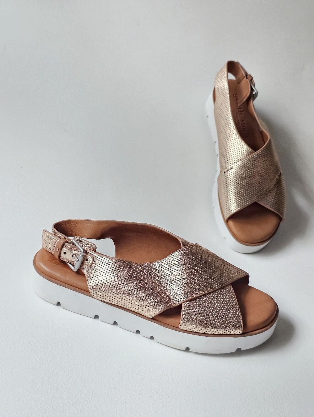 Gentle Souls by Kenneth Cole Kiki Rose Gold Leather Platform Sandals Women's 7.5
